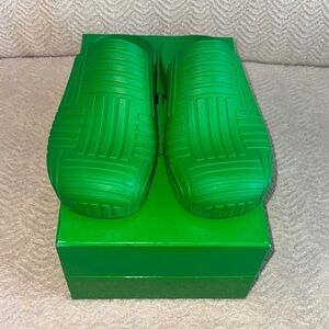 Bottega Veneta Vibrant Green Kids Slippers